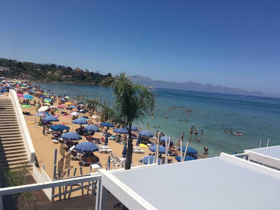 Вилла Case Vacanze Russo Траппето Экстерьер фото